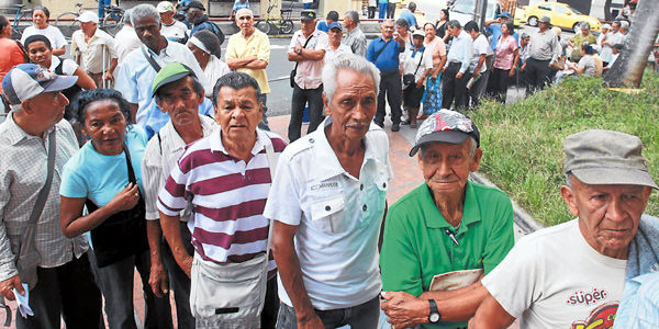 Llamado Adultos Mayores para que reclamen los subsidios hace la Alcaldía 