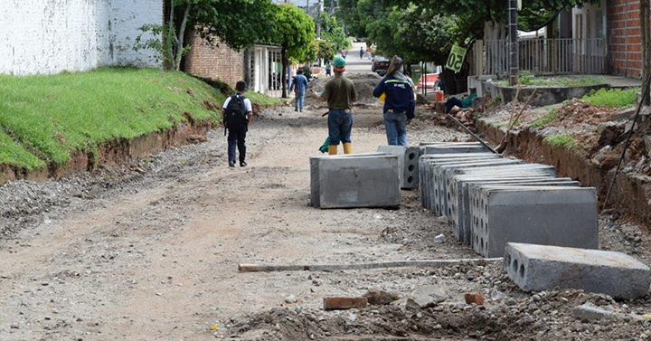 En 4 tramos viales del Benjamín Herrera inició la pavimentación