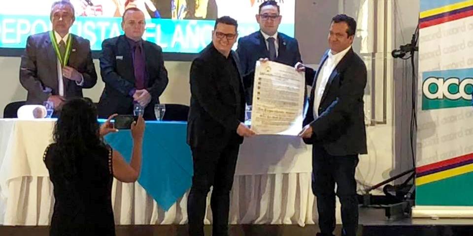 Otorgan la orden Luís Carlos Galán al presentador barranqueño Kike Ramírez