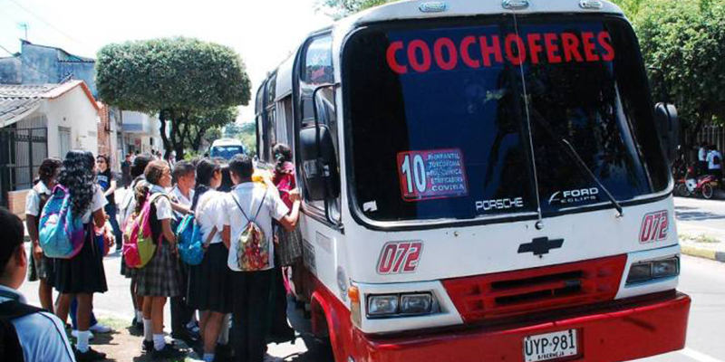 Gobierno Municipal busca alternativas para el transporte escolar