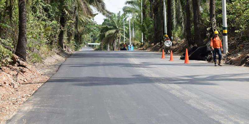 Así van los trabajos de pavimentación de la vía a El Centro