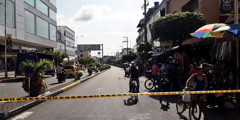 Cierre de carril calle 49 entre las carreras 8 a 11, para permitir ventas informales por fin de año 