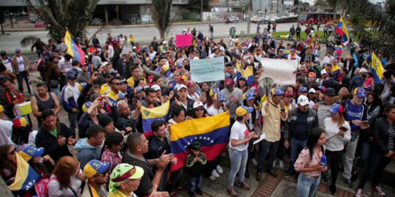 Gobierno anuncia decreto para afiliar venezolanos al sistema de salud