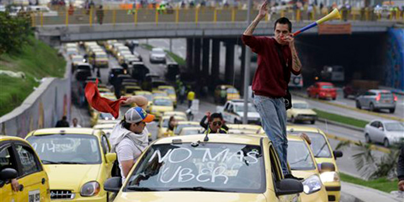 Por regreso de Uber, taxistas irían a paro