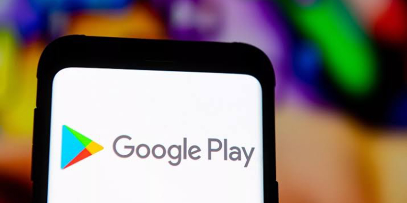 Google elimina 25 'apps' de Android por robar credenciales de Facebook