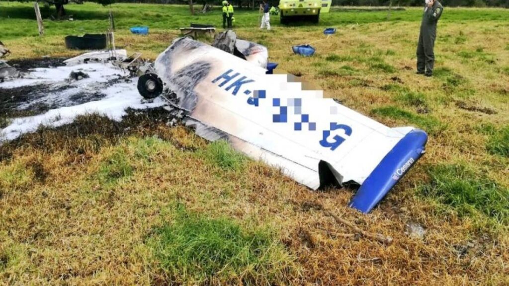 Se cayó una avioneta en la Autopista Norte en Bogotá 