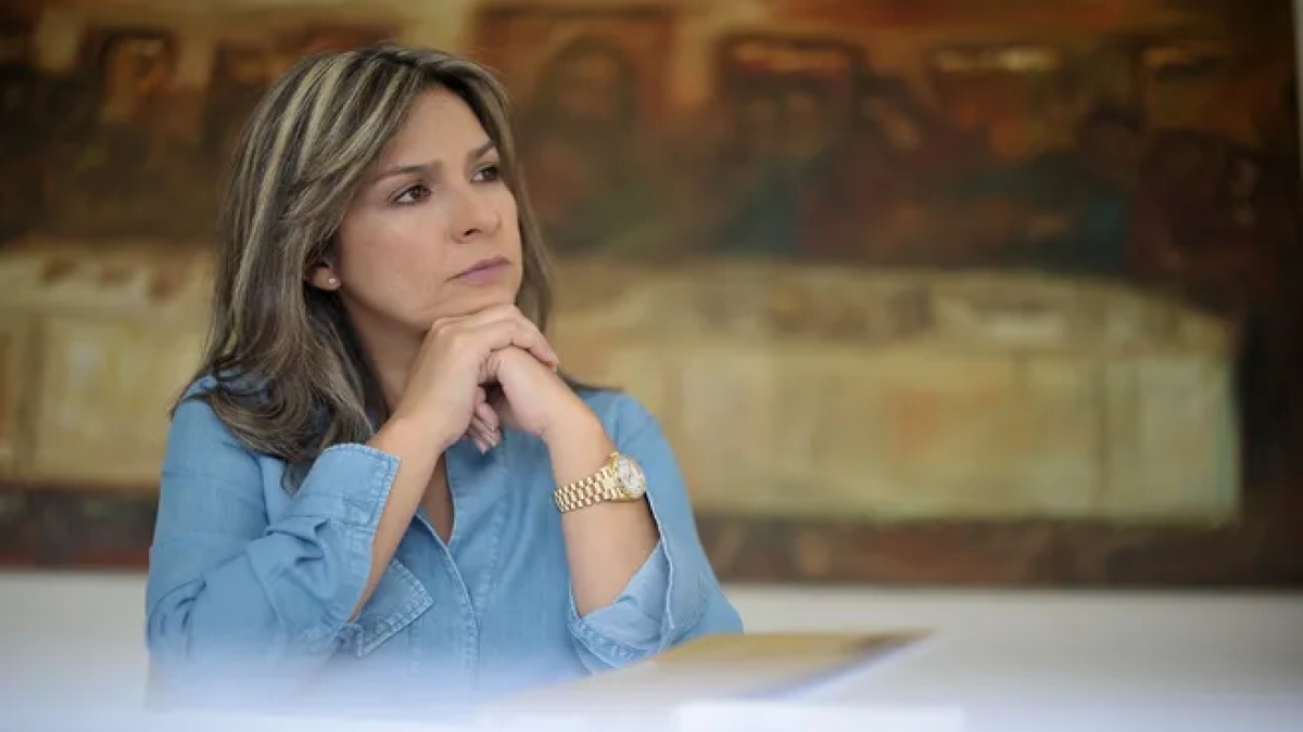 Vicky Dávila y La FM, condenadas por dañar el buen nombre de un policía Vicky Dávila y La FM, condenadas por dañar el buen nombre de un policía